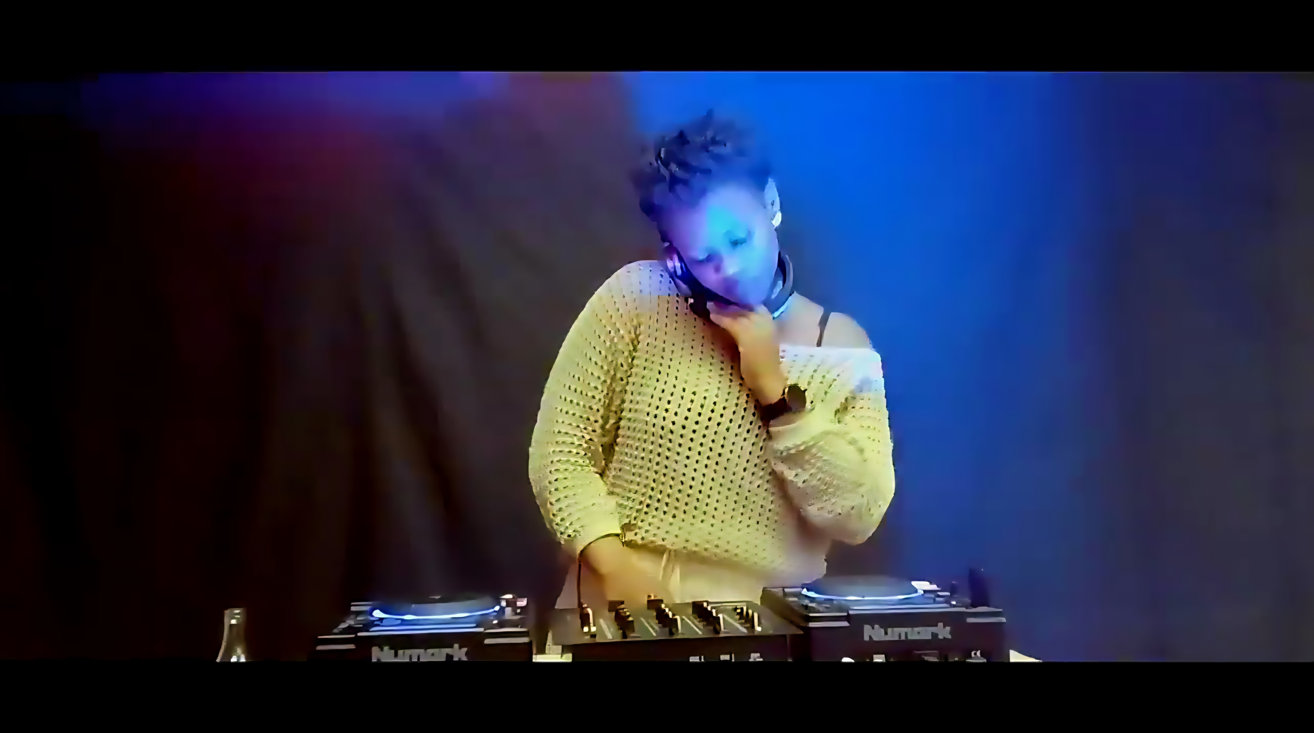 DJ showcase